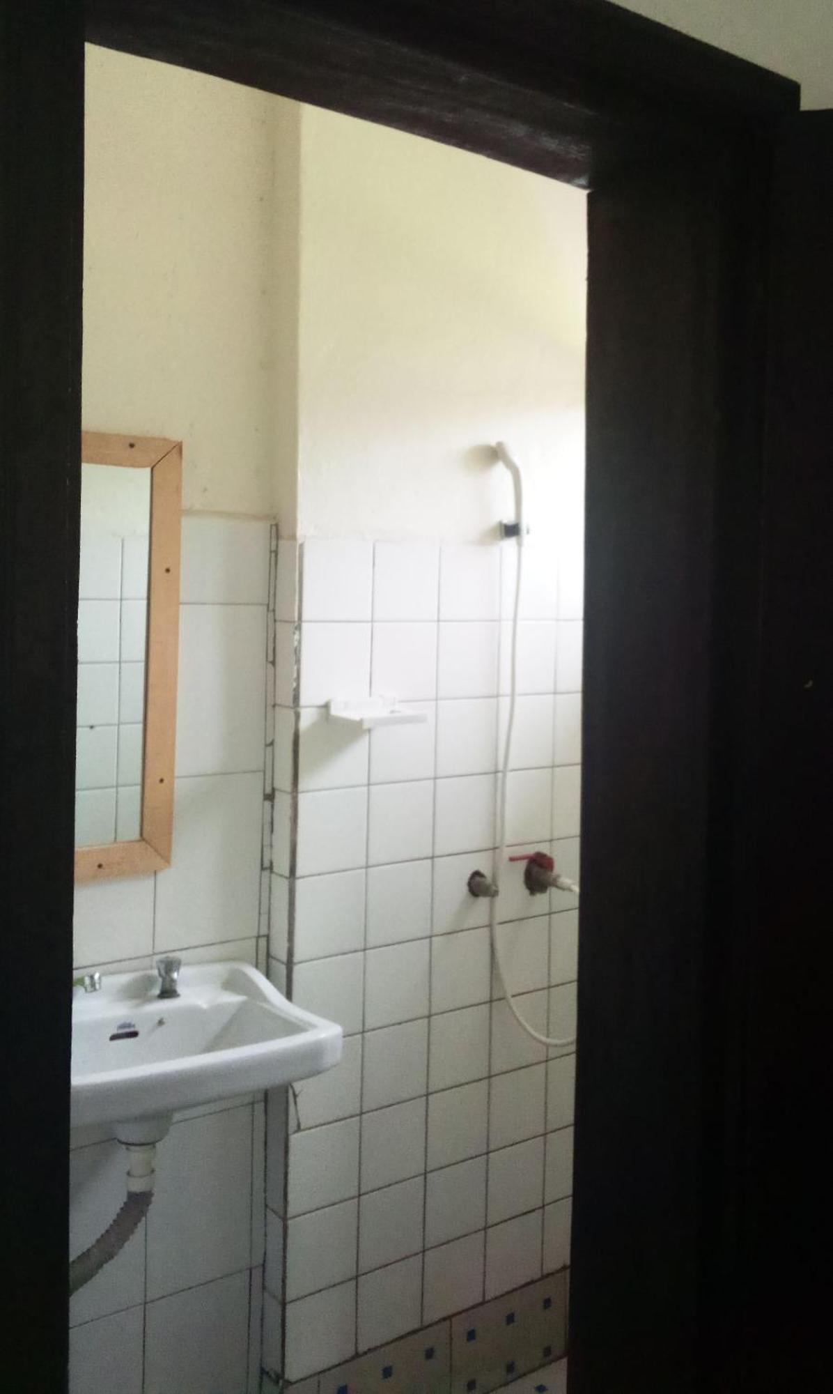 Colibri Taverne & Guest House Gisenyi Exterior foto